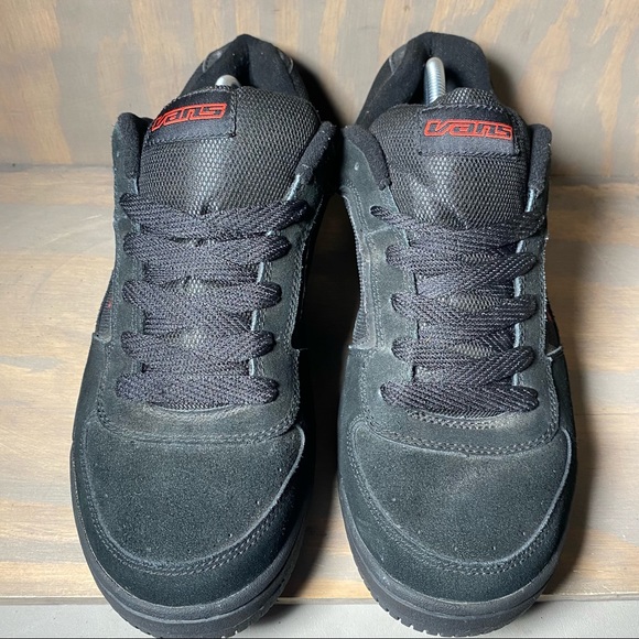 Vans Heenan Skate Shoes Black Red Men's Size 14 - Picture 3 of 9